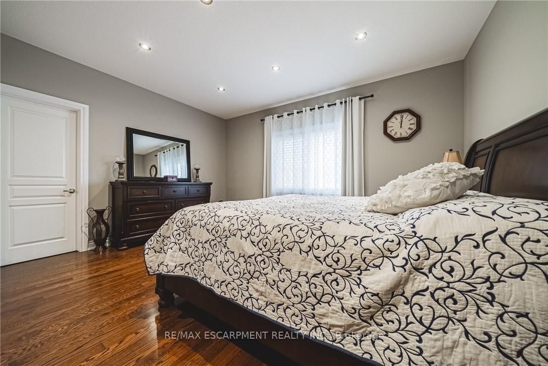 137 PINEHILL Drive • Hamilton, ON photo 21