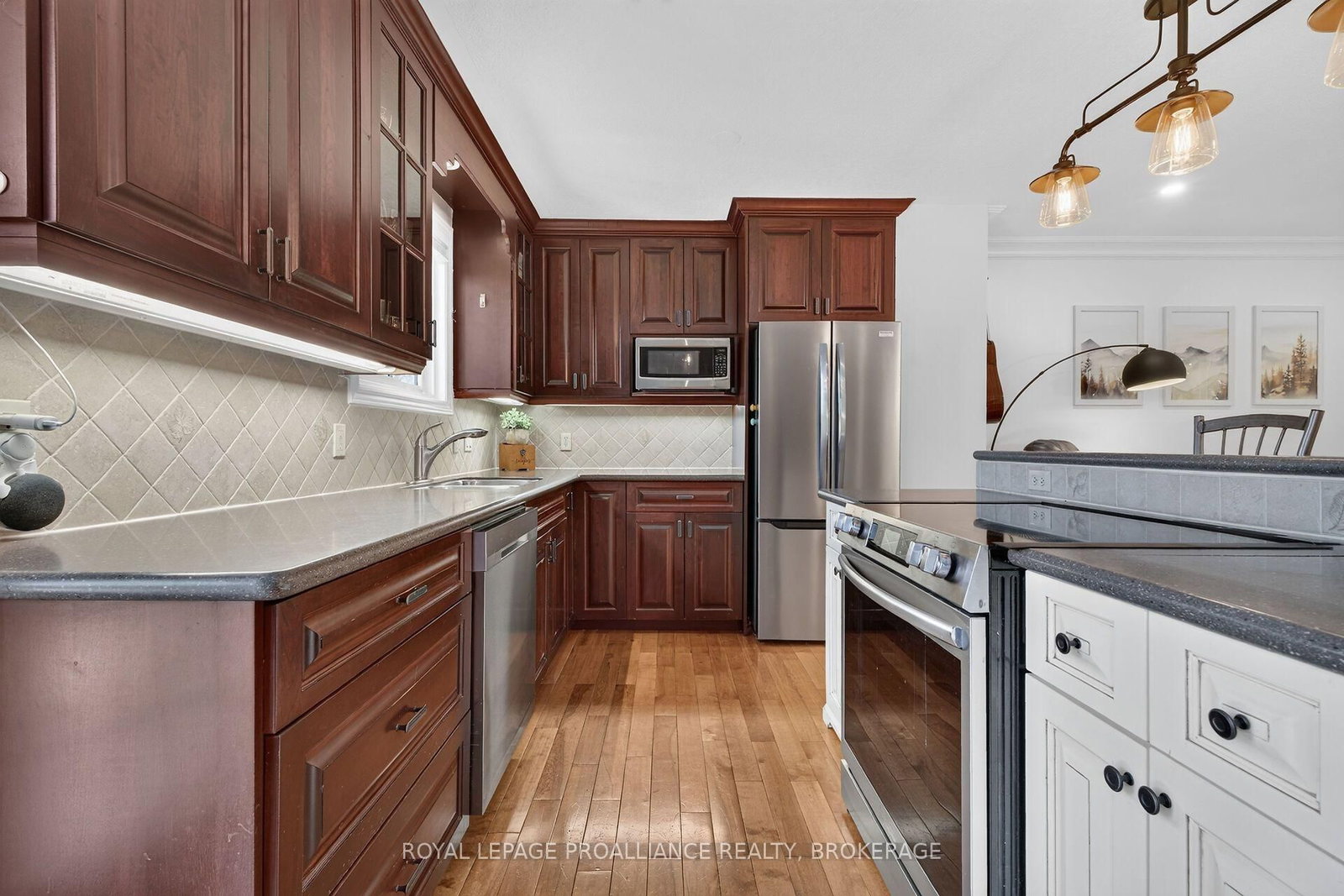 691 Aylmer Crescent • Kingston, ON photo 11