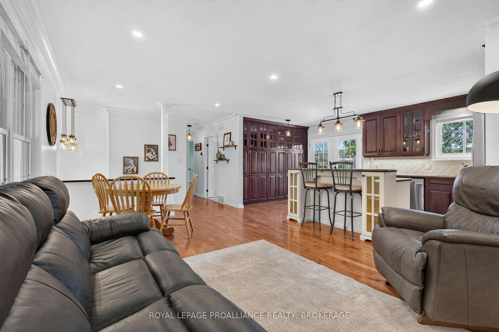 691 Aylmer Crescent • Kingston, ON photo 8