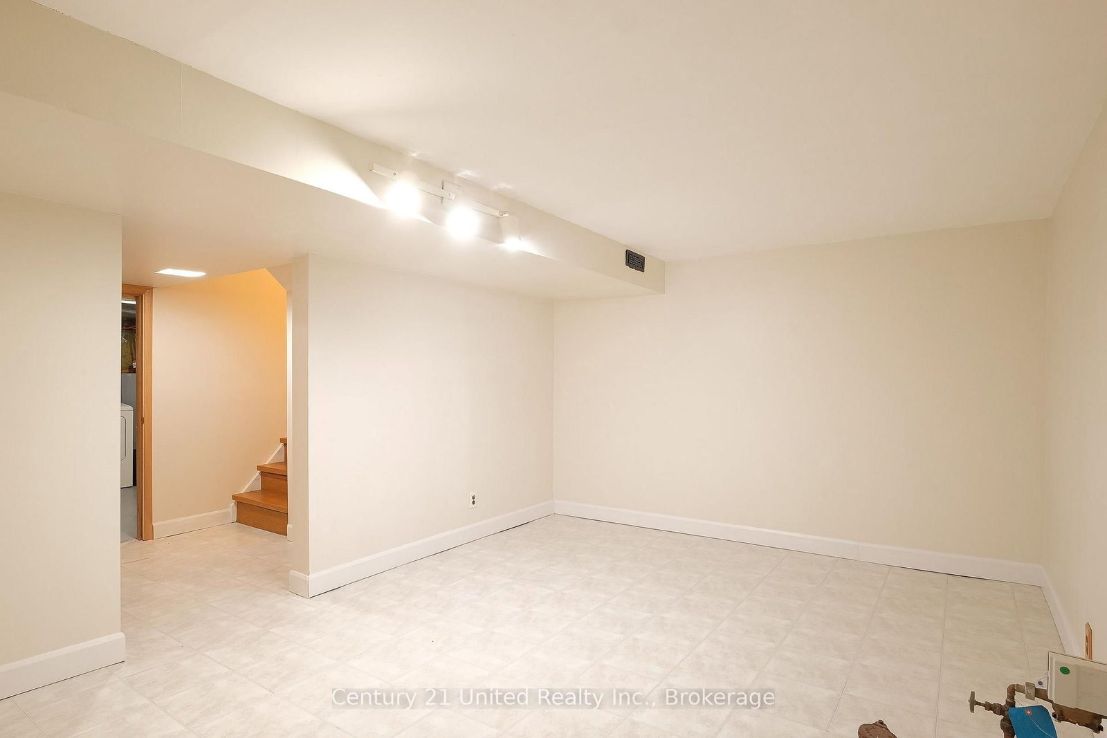 922 Webber Avenue • Peterborough, ON photo 18