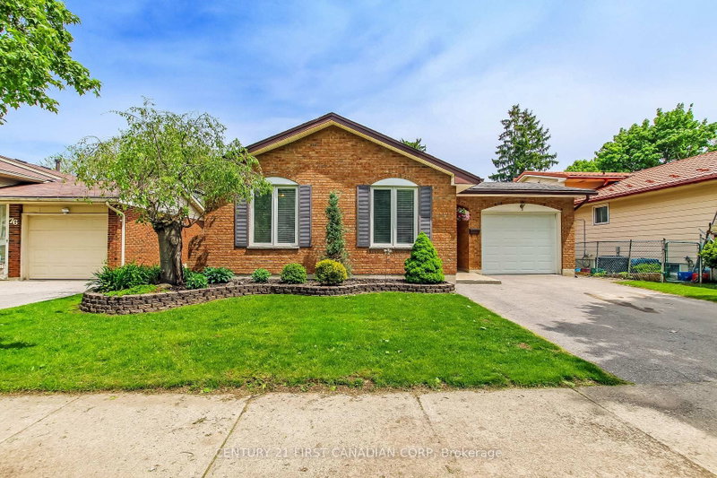 74 Winding Way Crescent