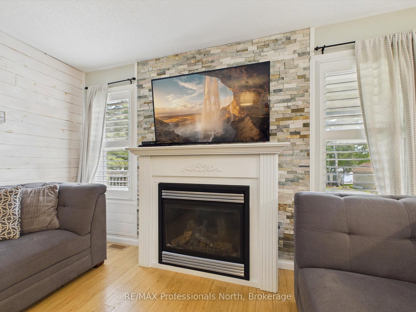 1869 HIGHWAY 518 • Kearney, ON photo 12