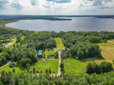 Detached House for sale at 575 Golf Course Road, Chisholm, Ontario, P0H 1Z0 - Chisholm - MLS: X13666172