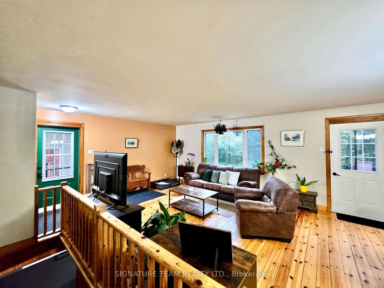 Listing Image 7