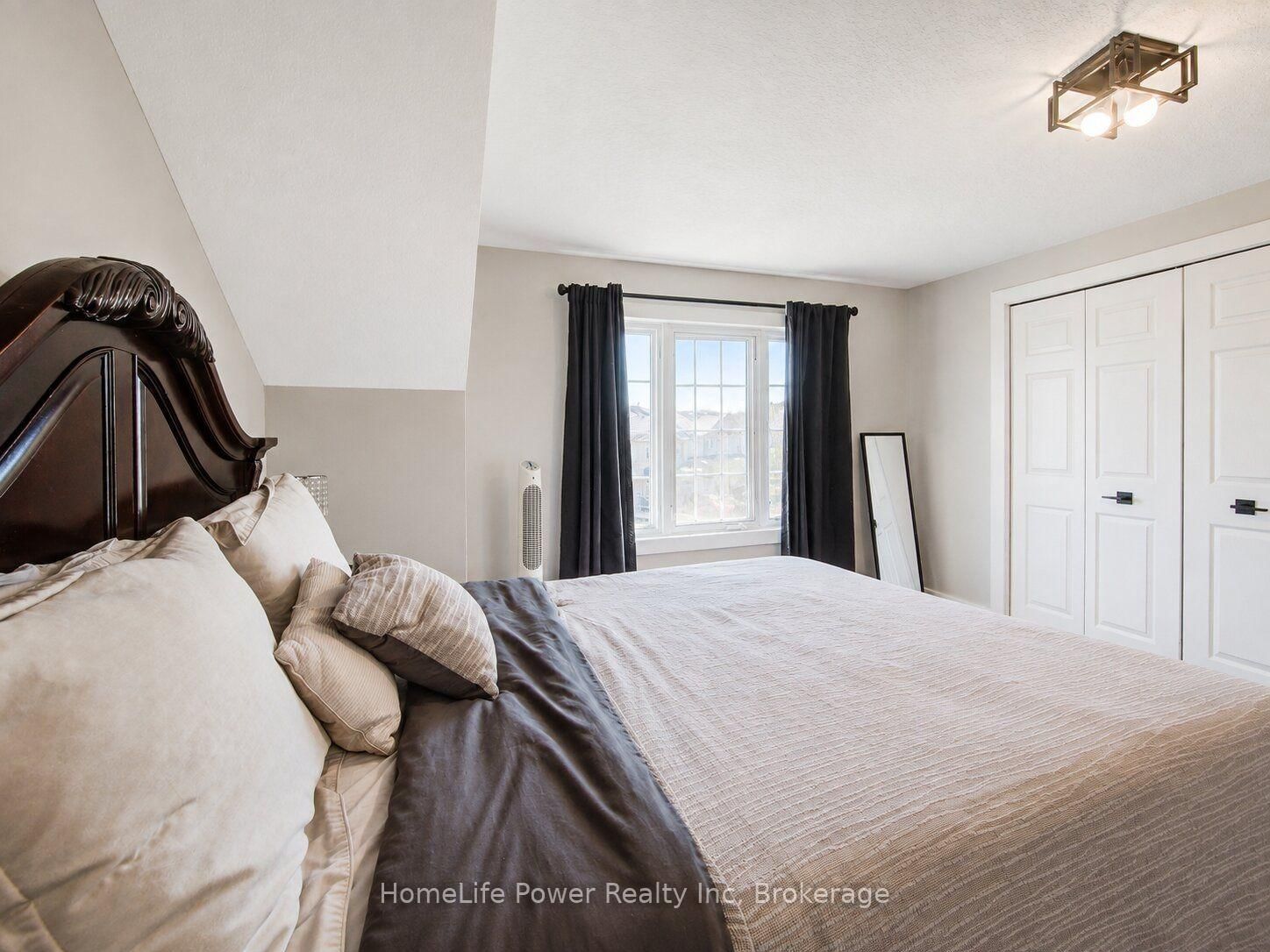 233 RED CLOVER Court • Kitchener, ON photo 25