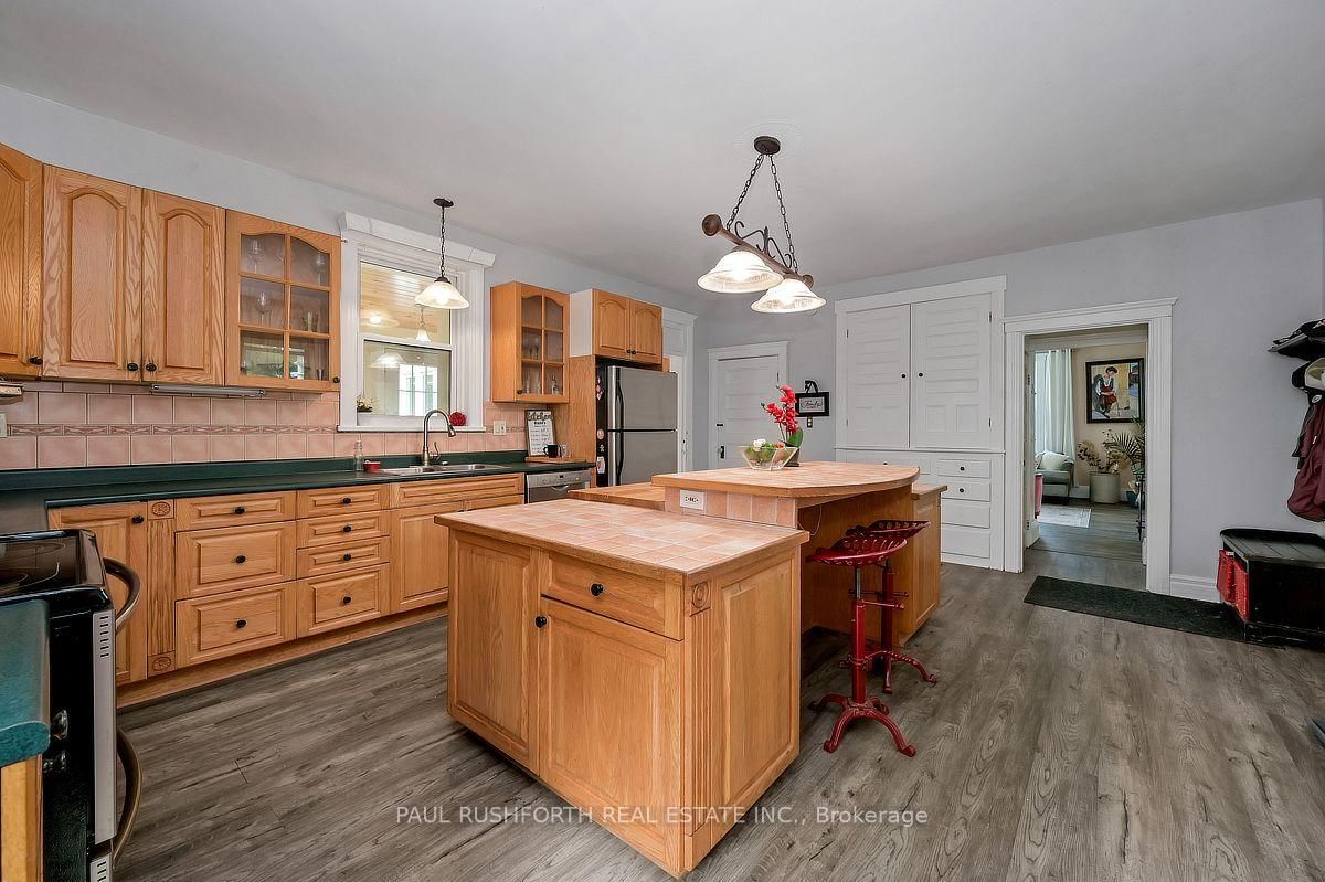 100 Poole Street • Arnprior, ON photo 20