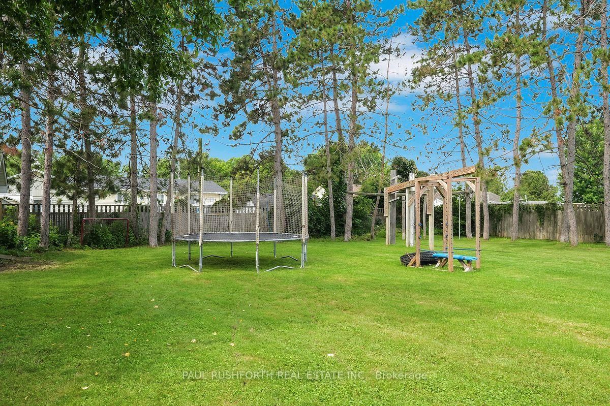 100 Poole Street • Arnprior, ON photo 42