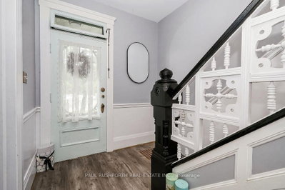 100 Poole Street • Arnprior, ON photo 9