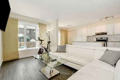 561 Petrichor Crescent • Ottawa, ON photo 3