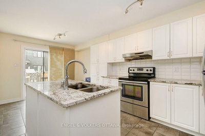 561 Petrichor Crescent • Ottawa, ON photo 6