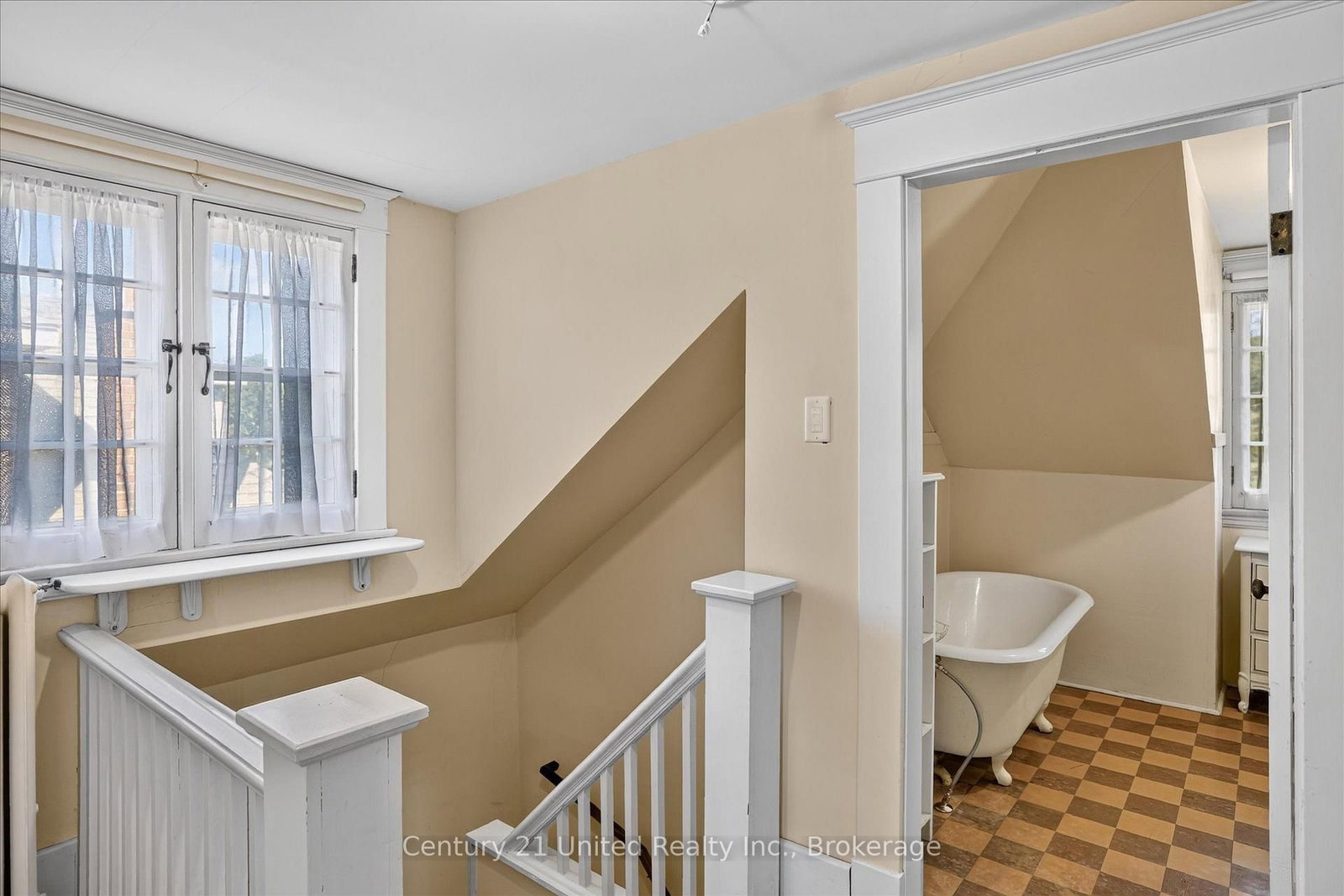 498 Weller Street • Peterborough, ON photo 32