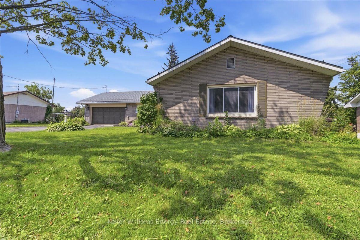 778 Hewitt Drive • Peterborough, ON photo 4