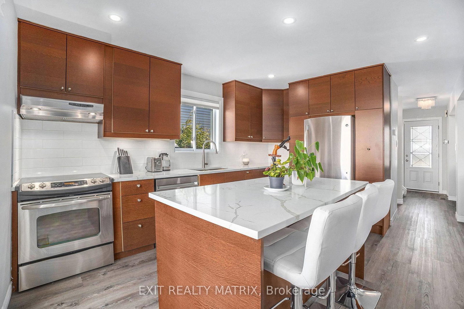 697 Levac Drive • Orleans, ON photo 13