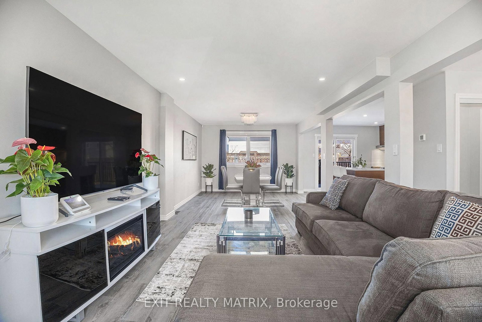 697 Levac Drive • Orleans, ON photo 7
