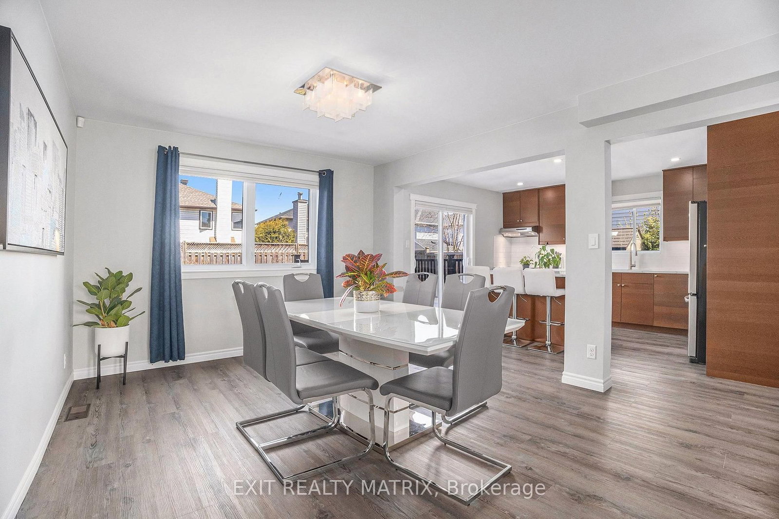 697 Levac Drive • Orleans, ON photo 9