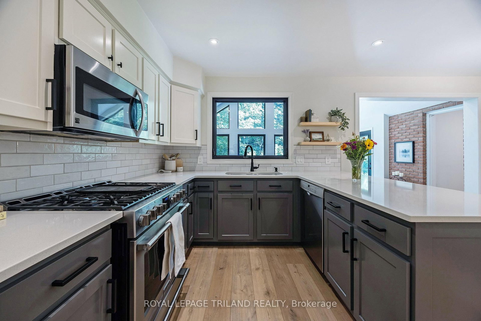 20 Woodhaven Court • St. Thomas, ON photo 14