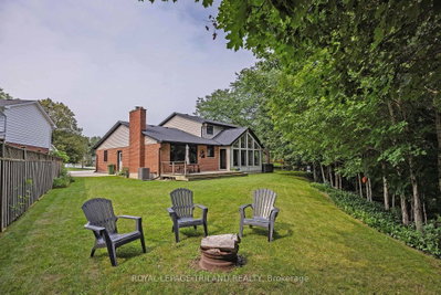 20 Woodhaven Court • St. Thomas, ON photo 3