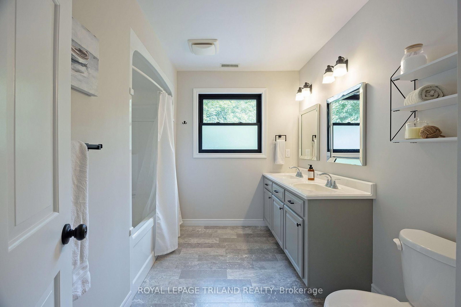 20 Woodhaven Court • St. Thomas, ON photo 36