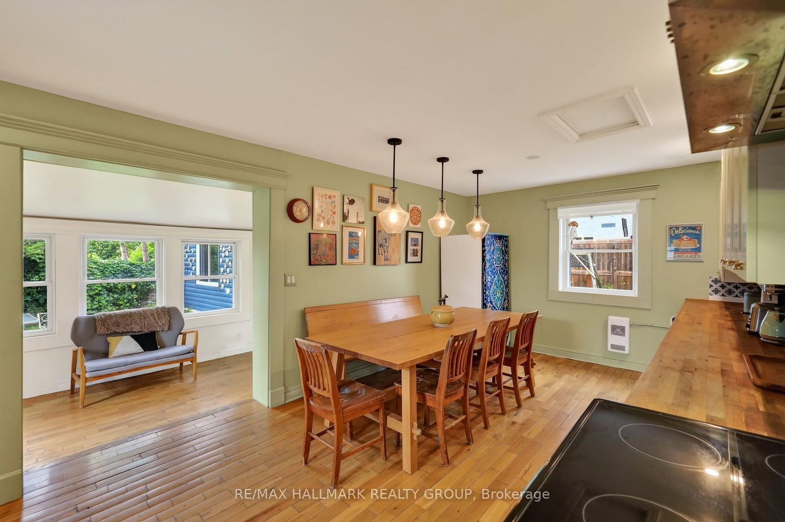 664 Center Street • Ottawa, ON photo 14