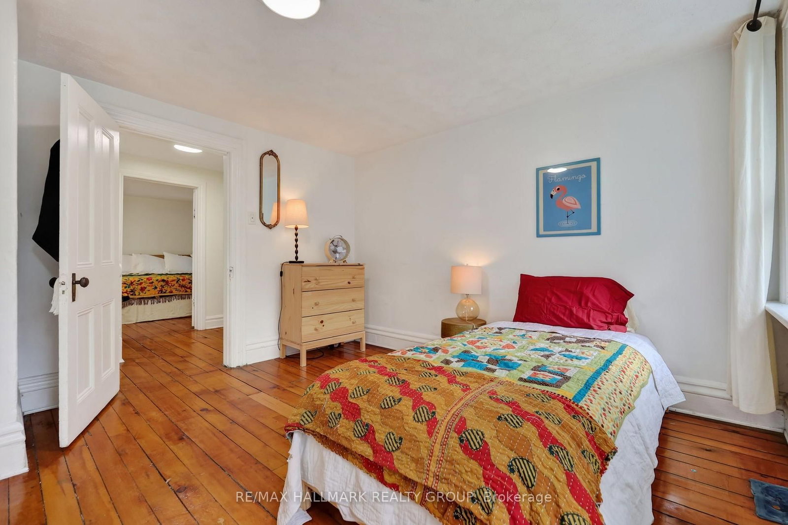 664 Center Street • Ottawa, ON photo 26