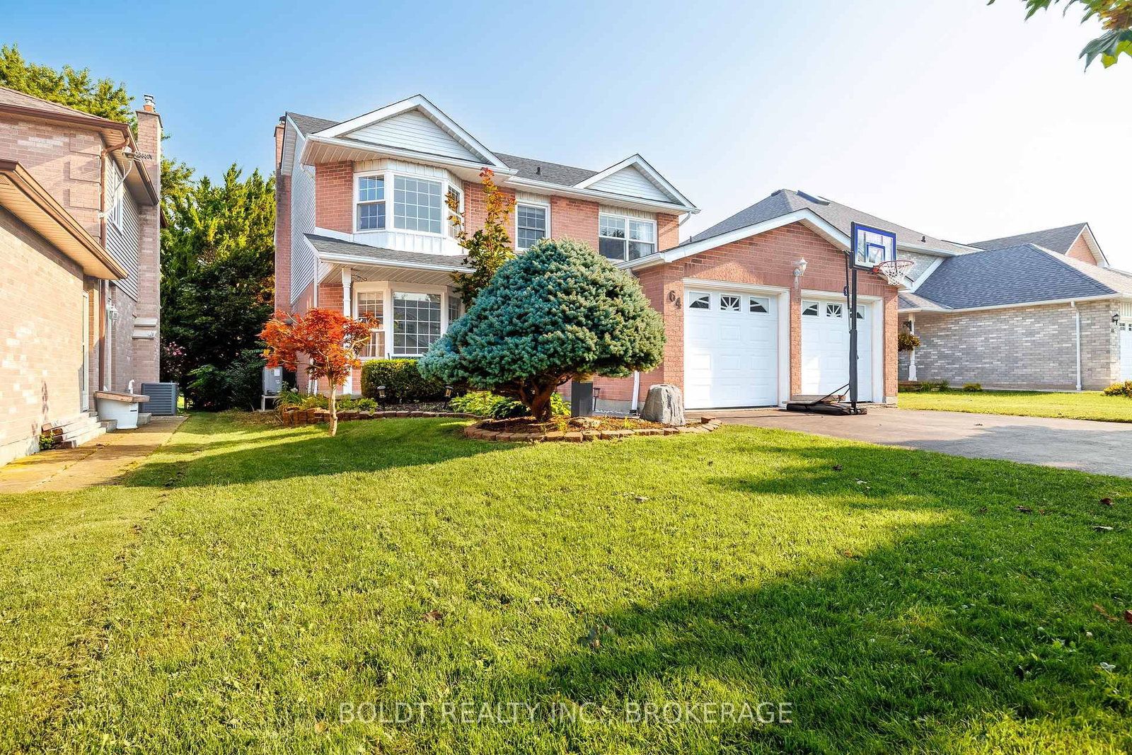 64 Carmine Crescent • St. Catharines, ON photo 1