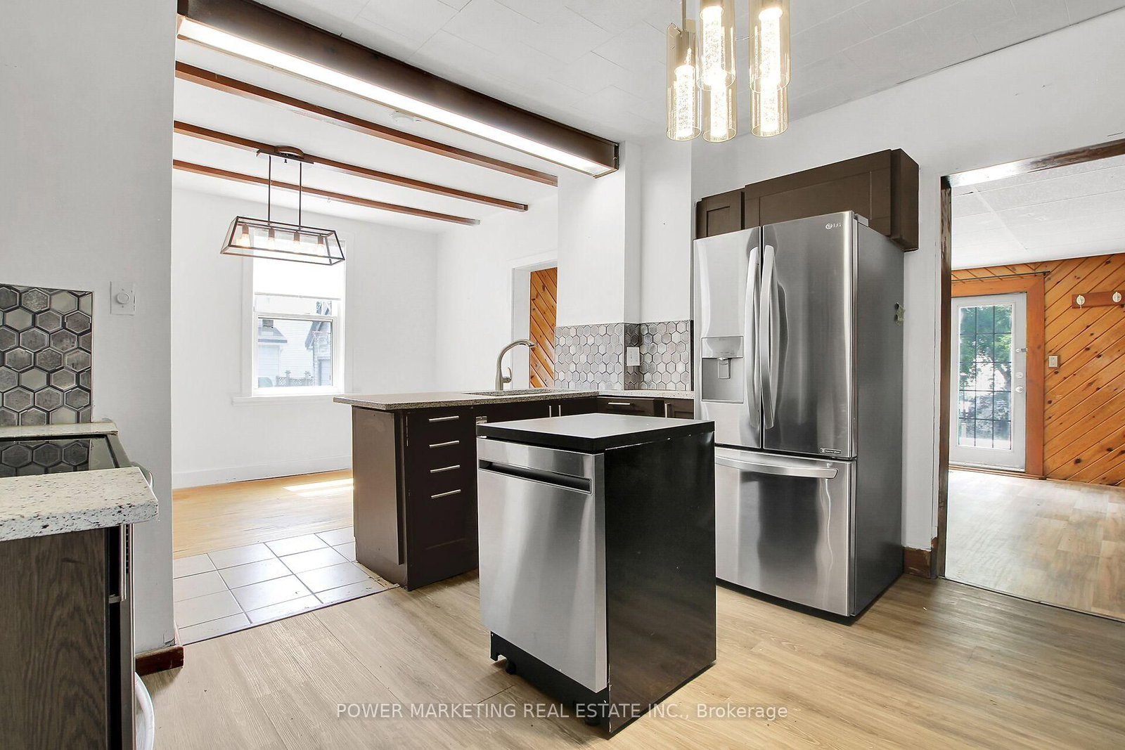 28 MONTAGUE Street • Smiths Falls, ON photo 14