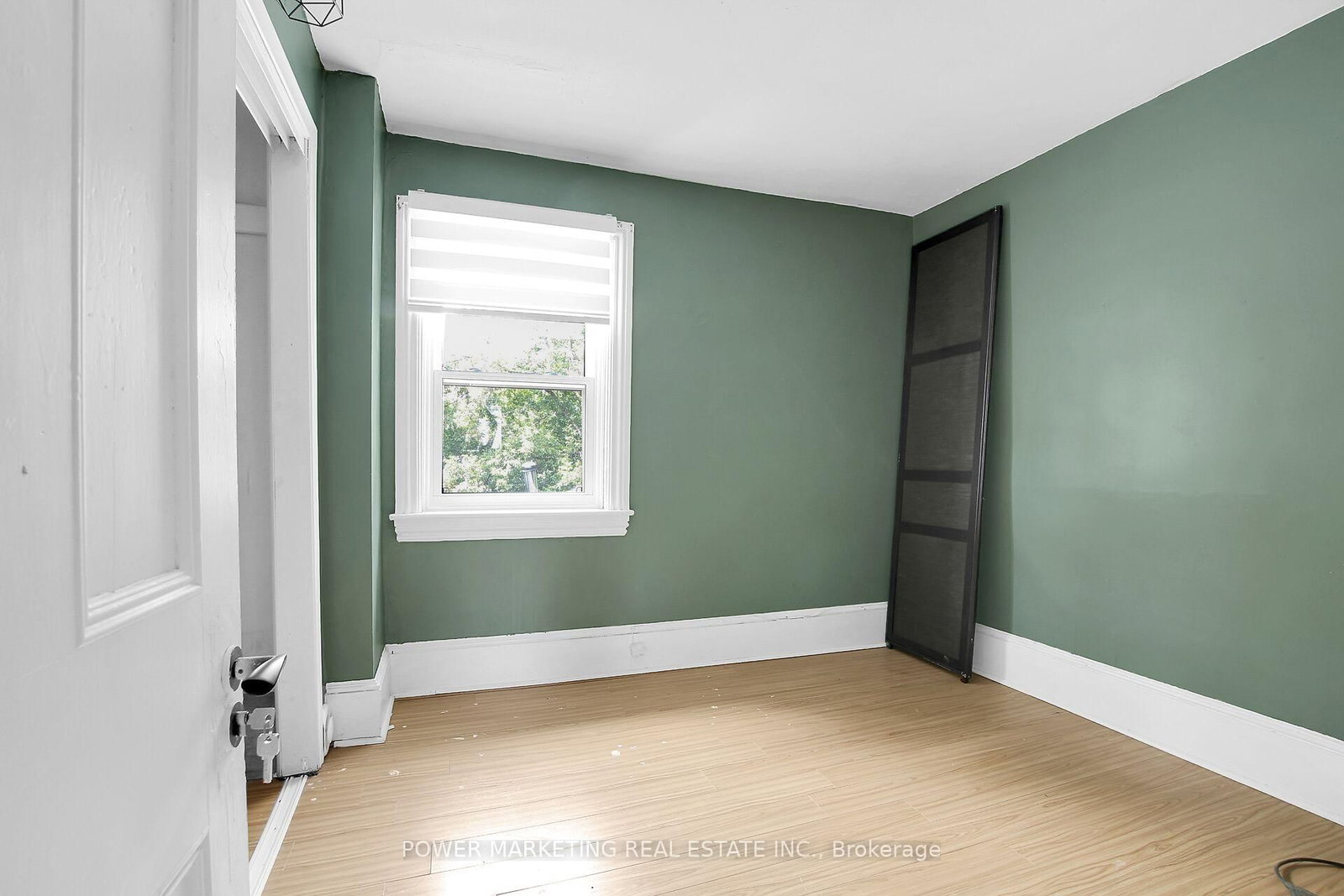 28 MONTAGUE Street • Smiths Falls, ON photo 36