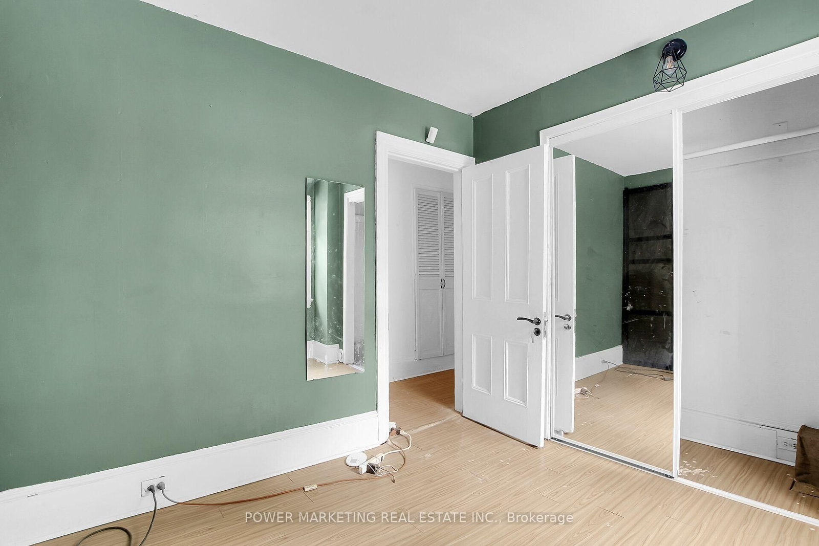 28 MONTAGUE Street • Smiths Falls, ON photo 37