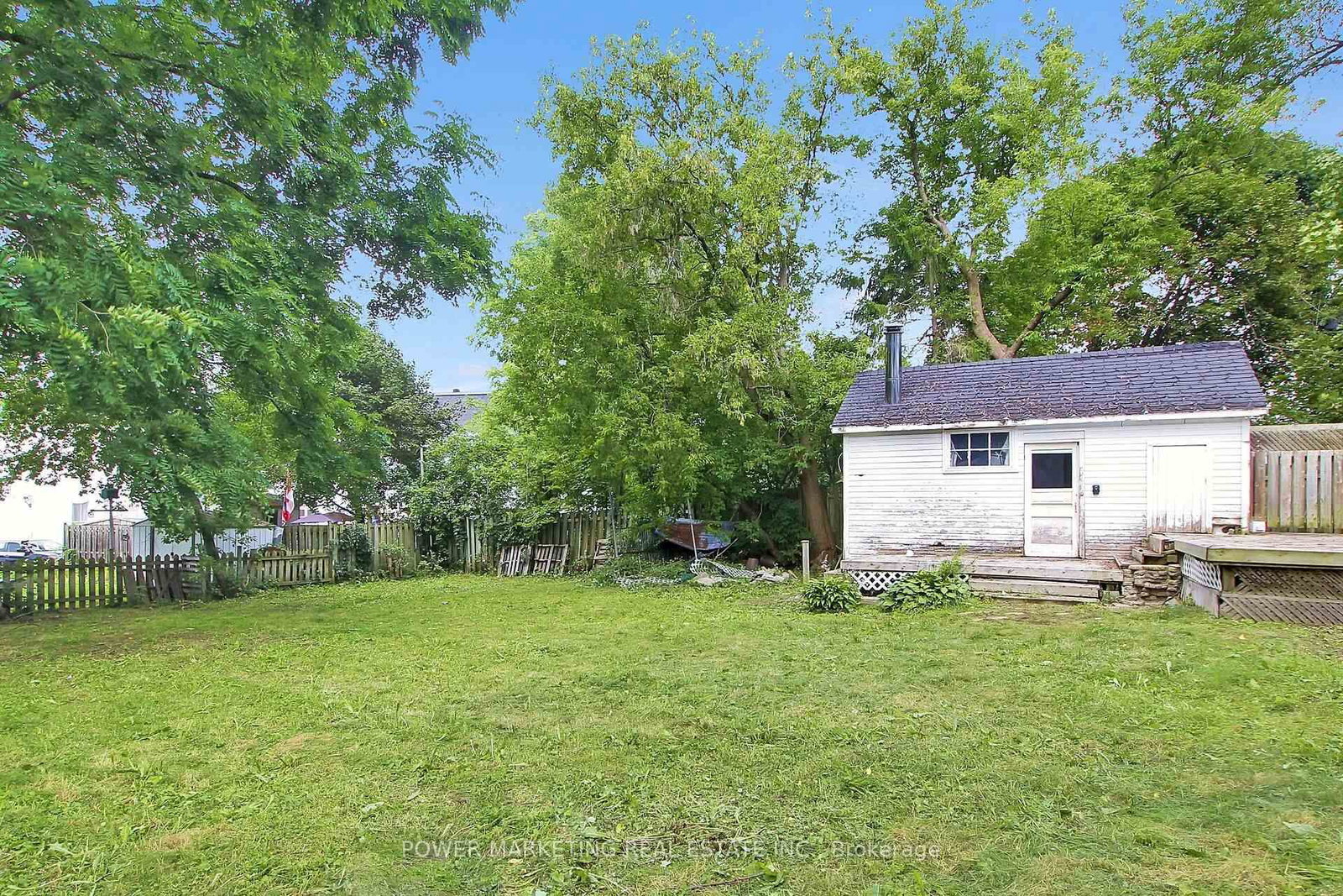 28 MONTAGUE Street • Smiths Falls, ON photo 42