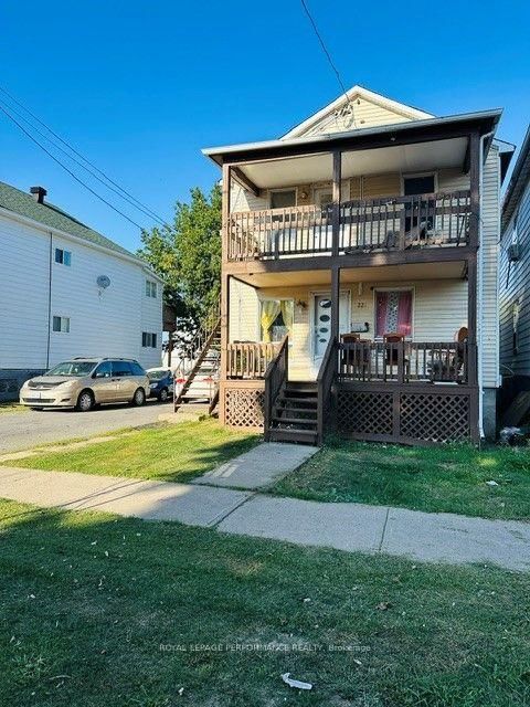 221-221A - 221 St Felix Street