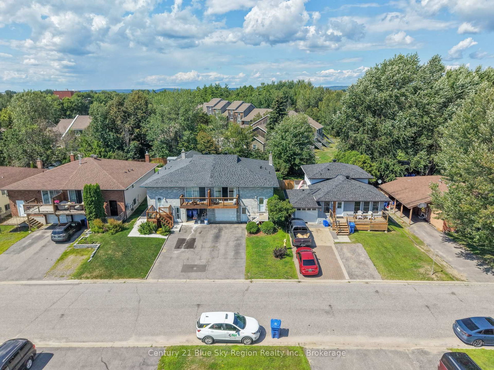 140 Massey Drive • North Bay, ON photo 3