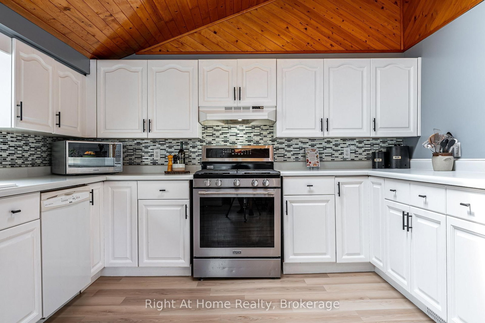 217 West Gore Street • Stratford, ON photo 13