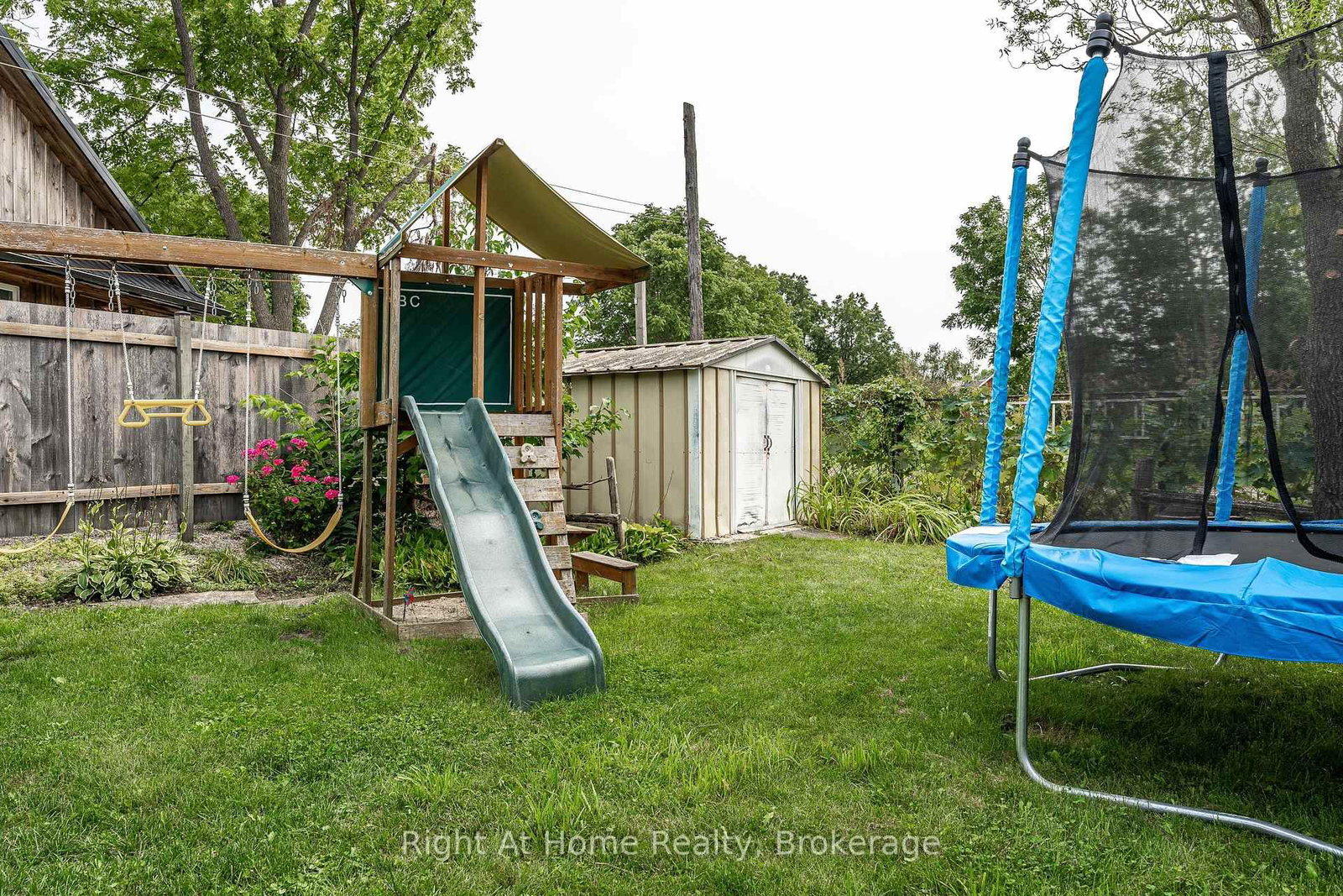 217 West Gore Street • Stratford, ON photo 35