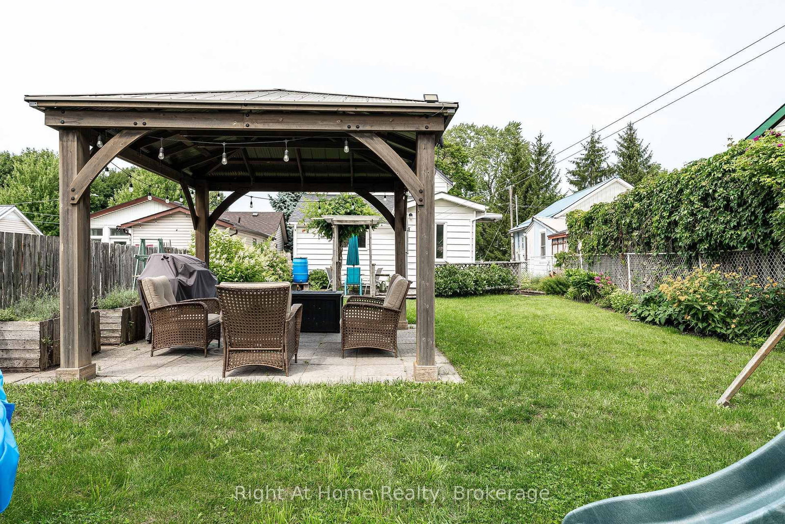 217 West Gore Street • Stratford, ON photo 36