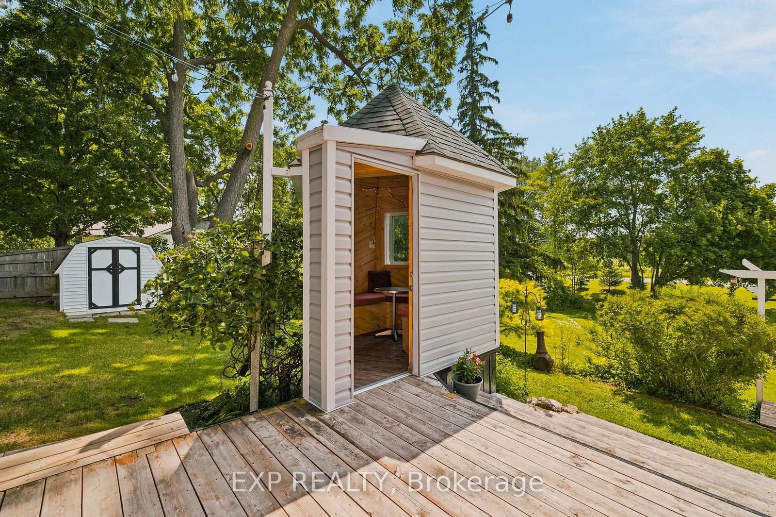 2027 Victoria Street • Howick, ON photo 38