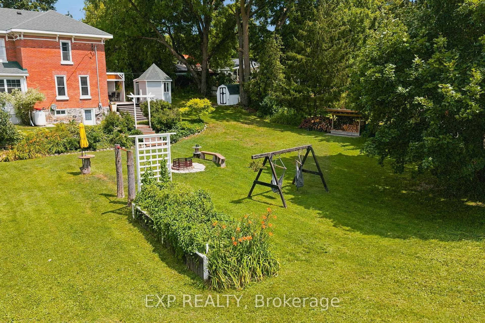 2027 Victoria Street • Howick, ON photo 47