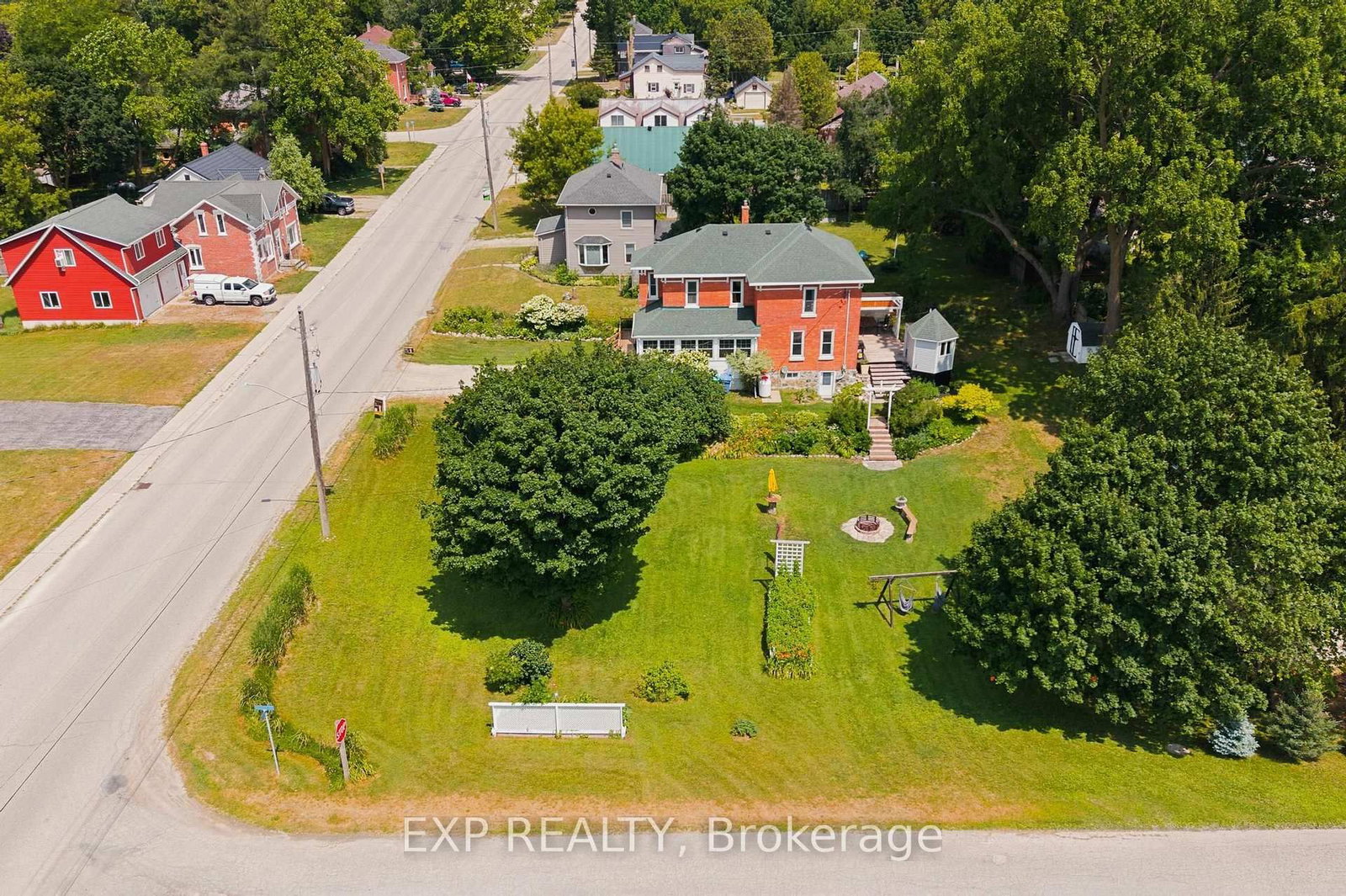 2027 Victoria Street • Howick, ON photo 48