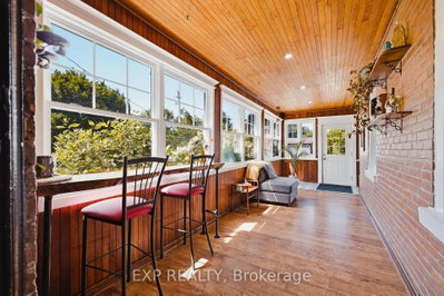 2027 Victoria Street • Howick, ON photo 6
