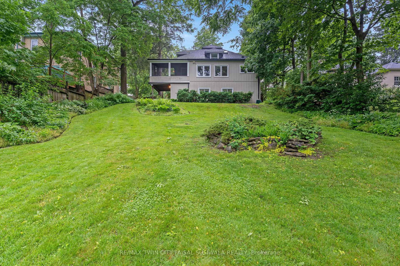 136 Blair Road • Cambridge, ON photo 4