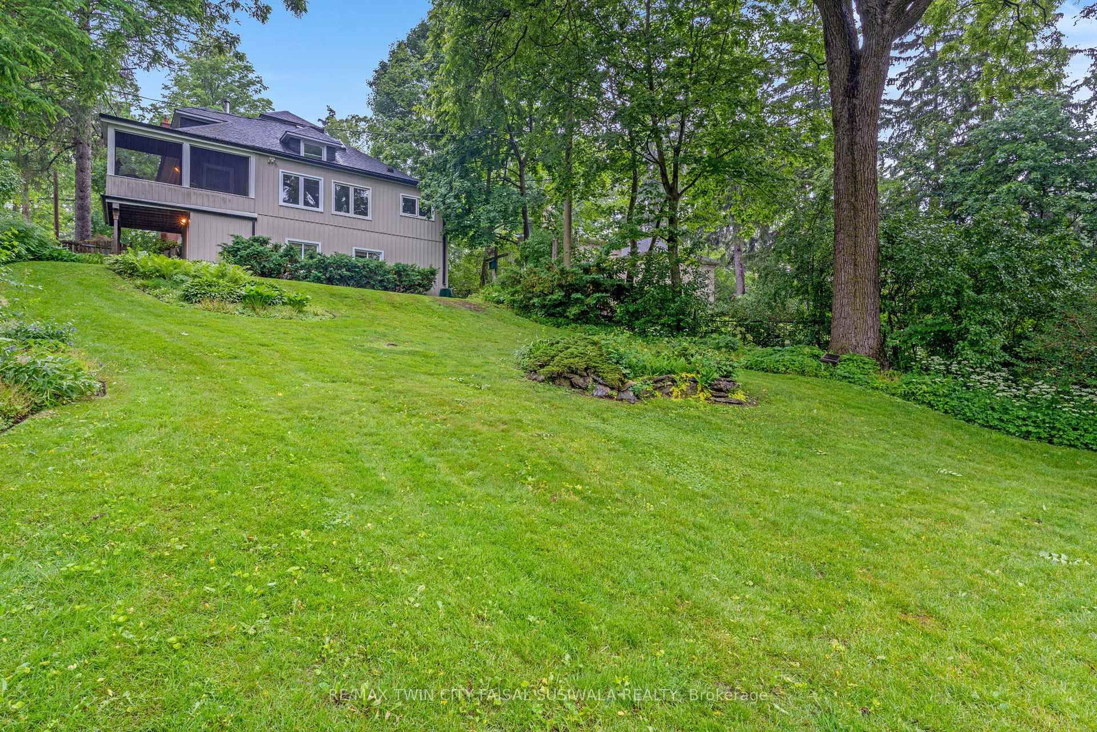 136 Blair Road • Cambridge, ON photo 5