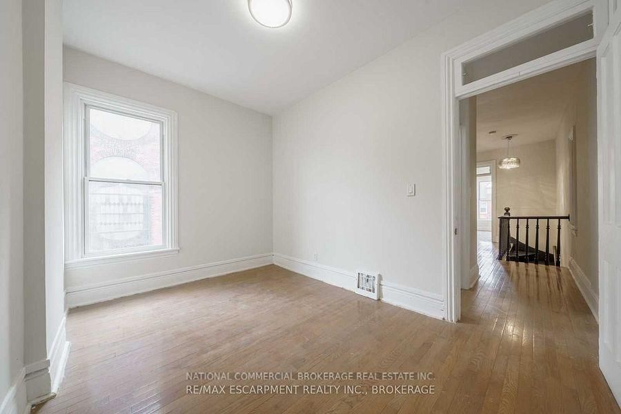 138 Victoria Avenue N • Hamilton, ON photo 10
