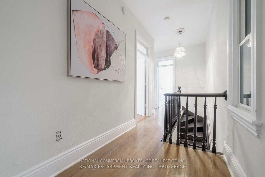 138 Victoria Avenue N • Hamilton, ON photo 12