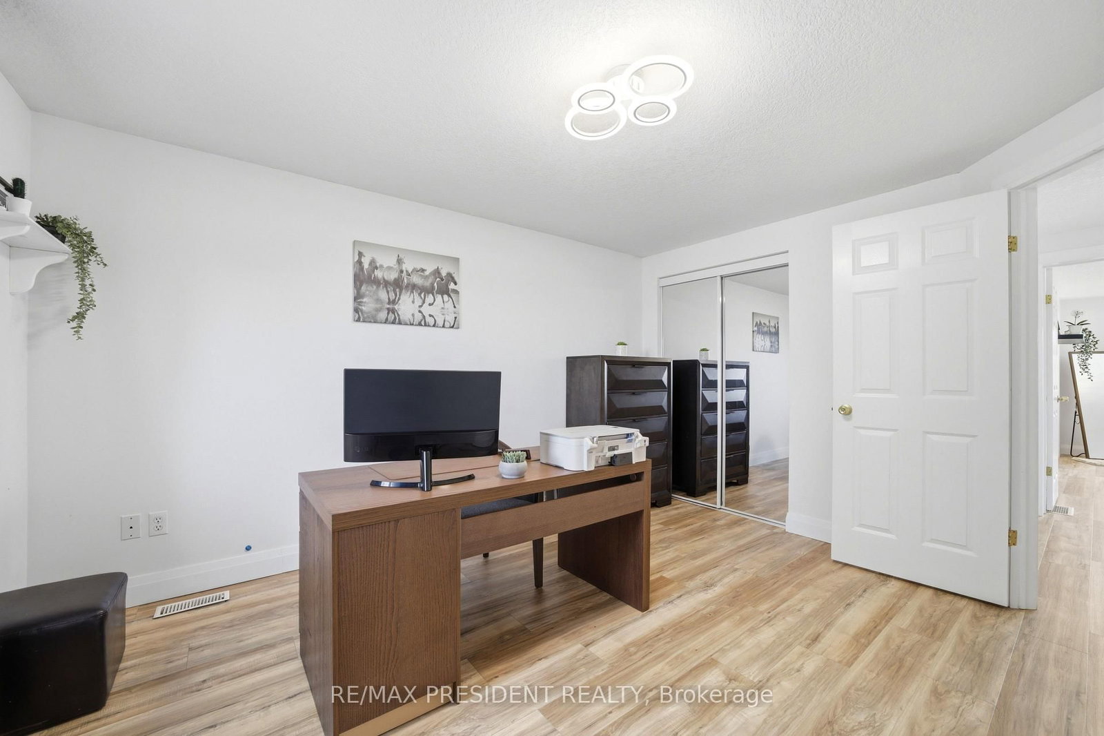 60 Steepleridge Street • Kitchener, ON photo 25
