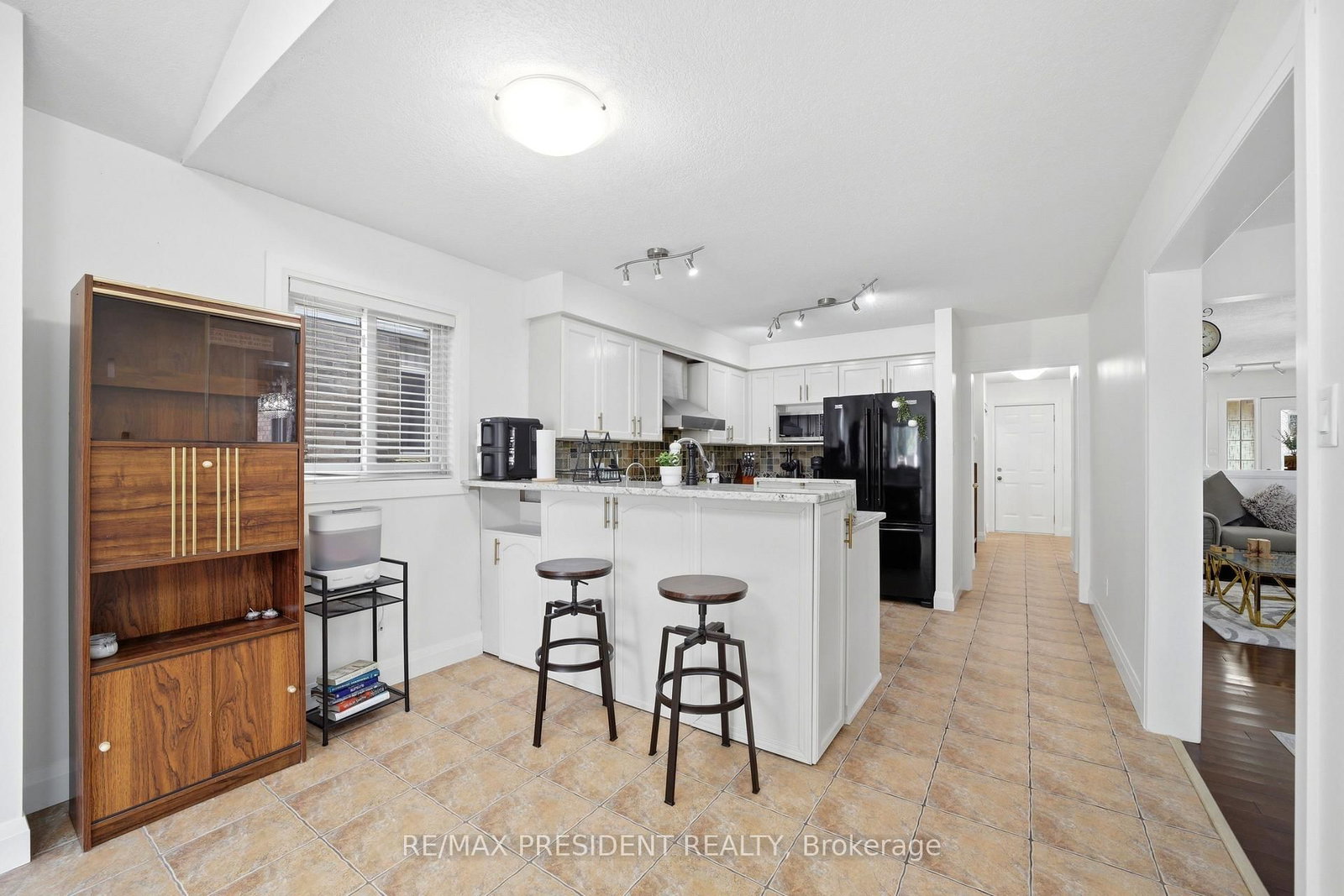 60 Steepleridge Street • Kitchener, ON photo 9