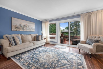 1752 Stonehenge Crescent • Ottawa, ON photo 4
