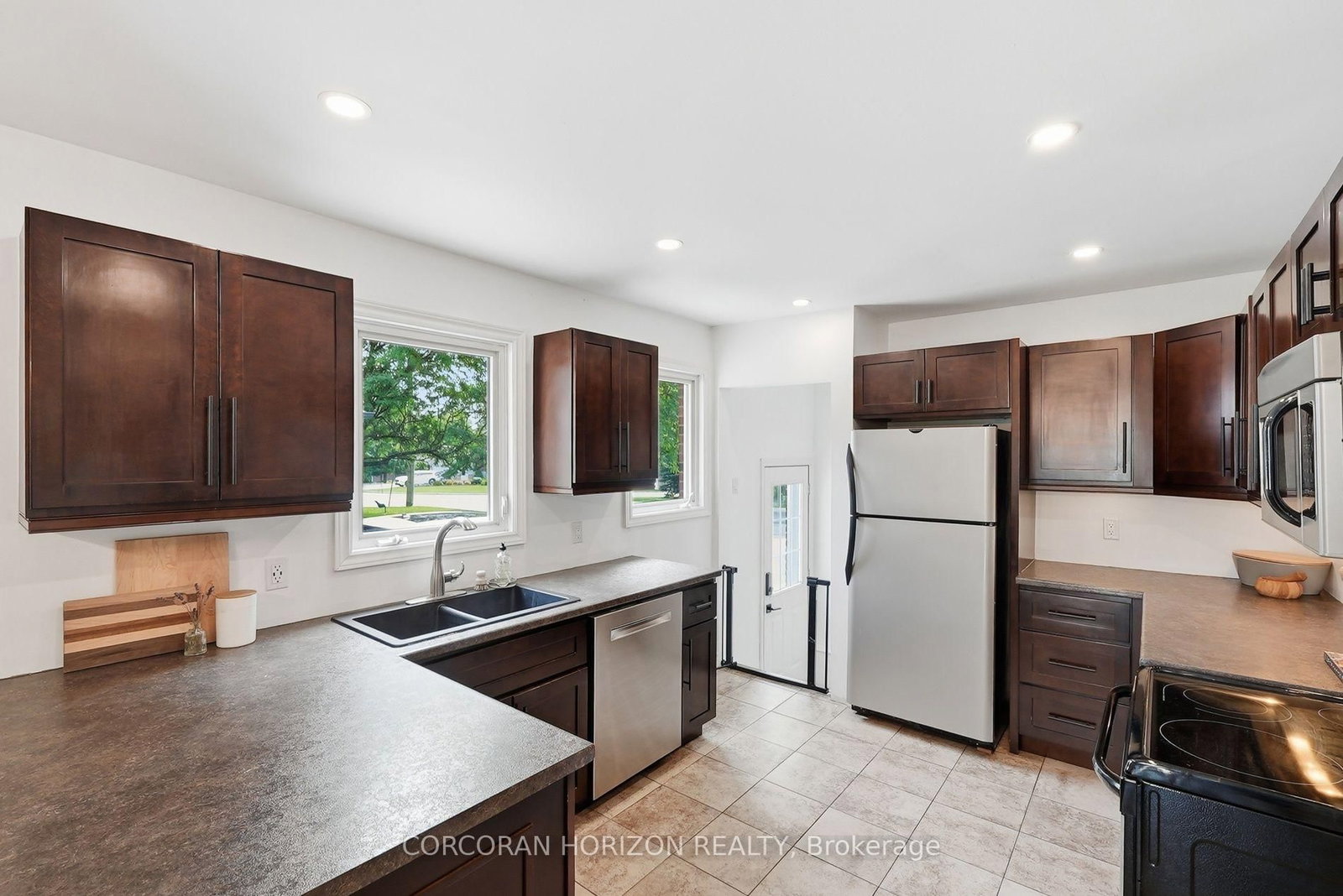 491 St George Street E • Centre Wellington, ON photo 16