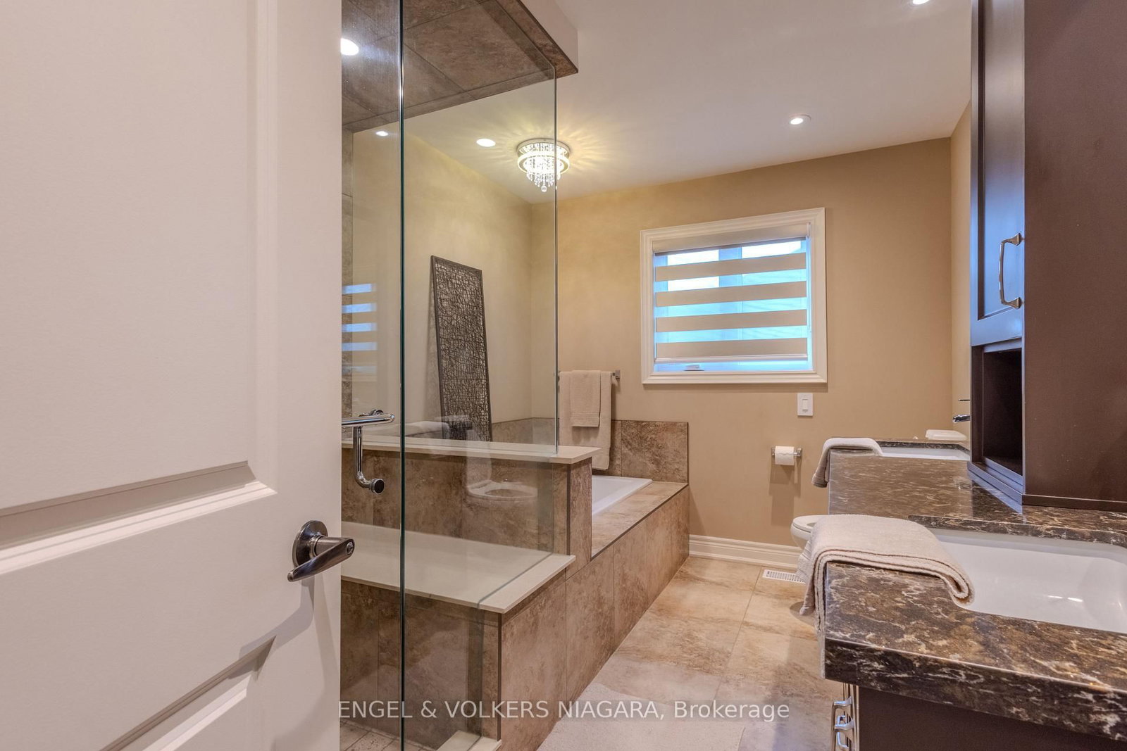 5 Delicious Court • Thorold, ON photo 24
