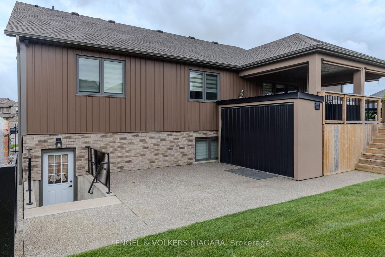 5 Delicious Court • Thorold, ON photo 5