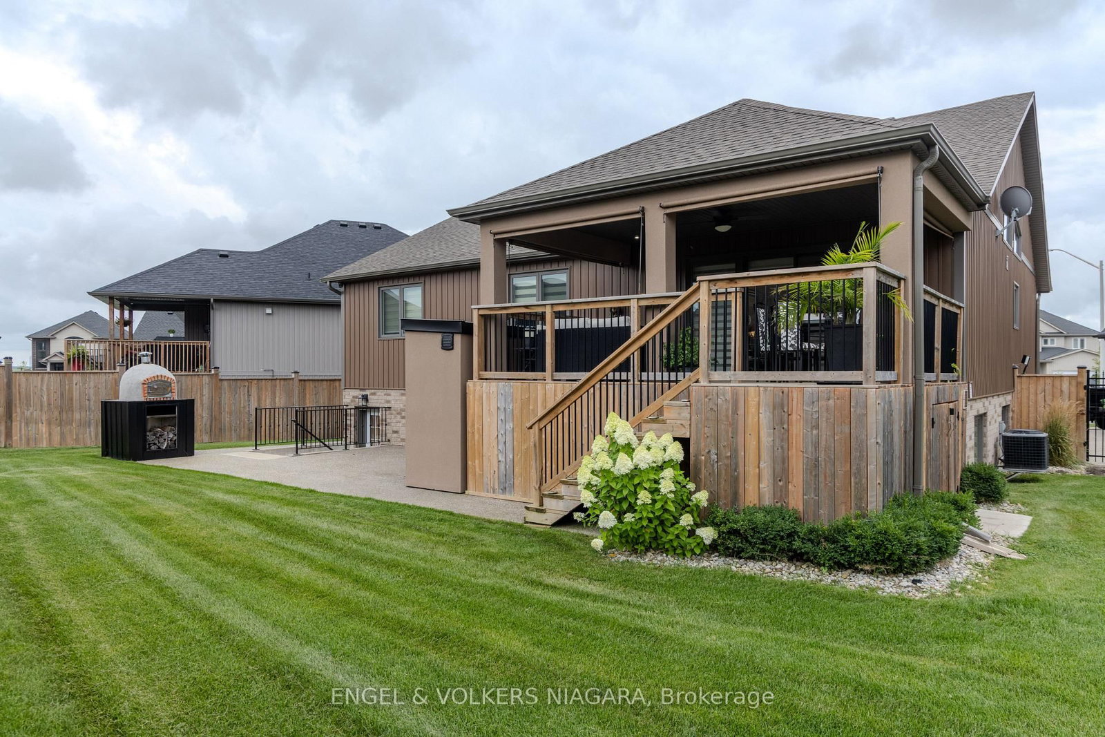 5 Delicious Court • Thorold, ON photo 6