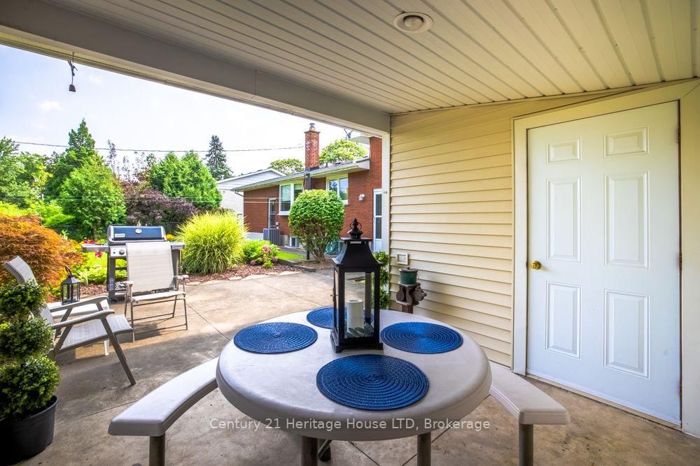 121 Lockhart Drive • St. Catharines, ON photo 40